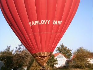 Balónem 2002